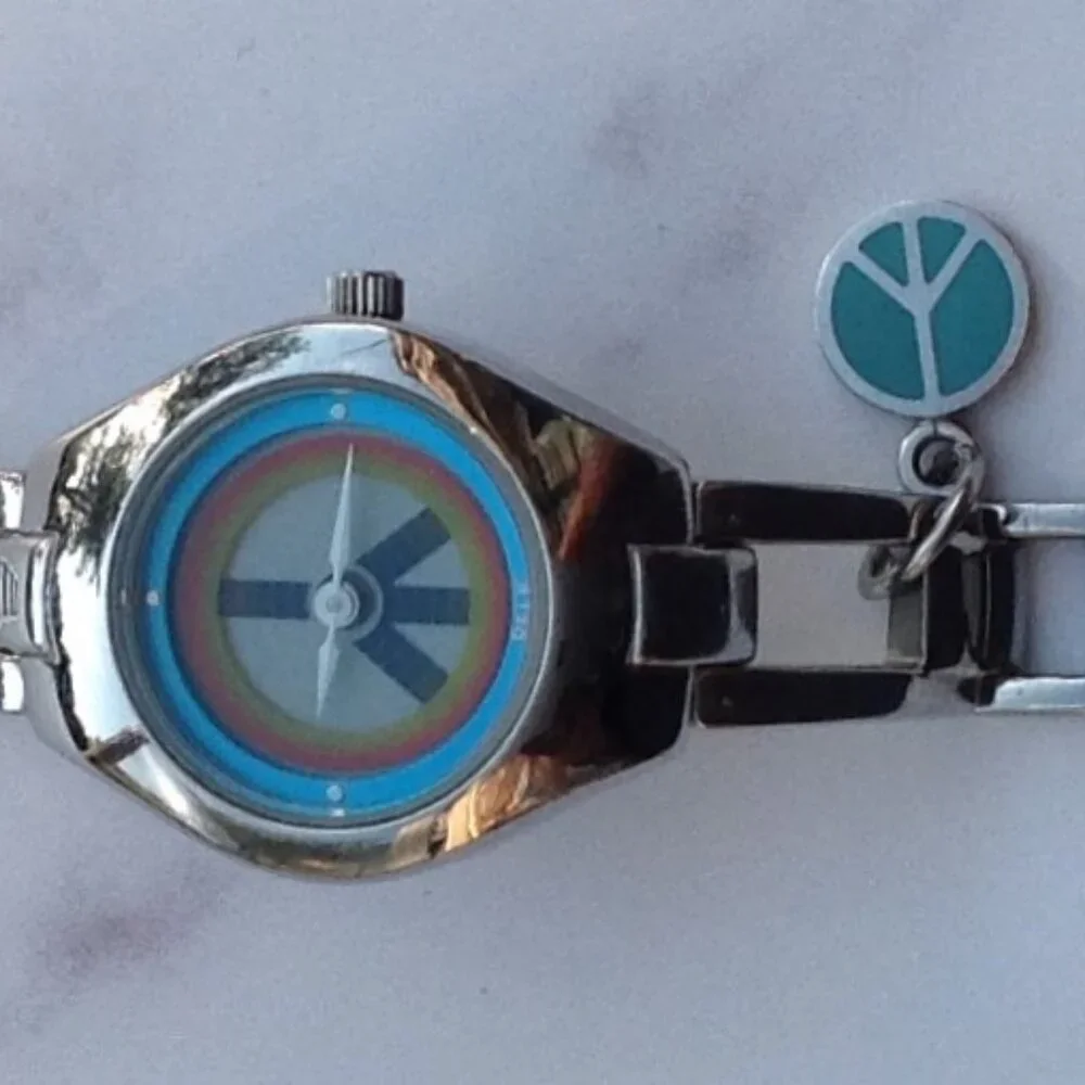 RELIC Woman's Quartz  Wrist Watch Pride & Peace Theme Flashing Digital Billboard